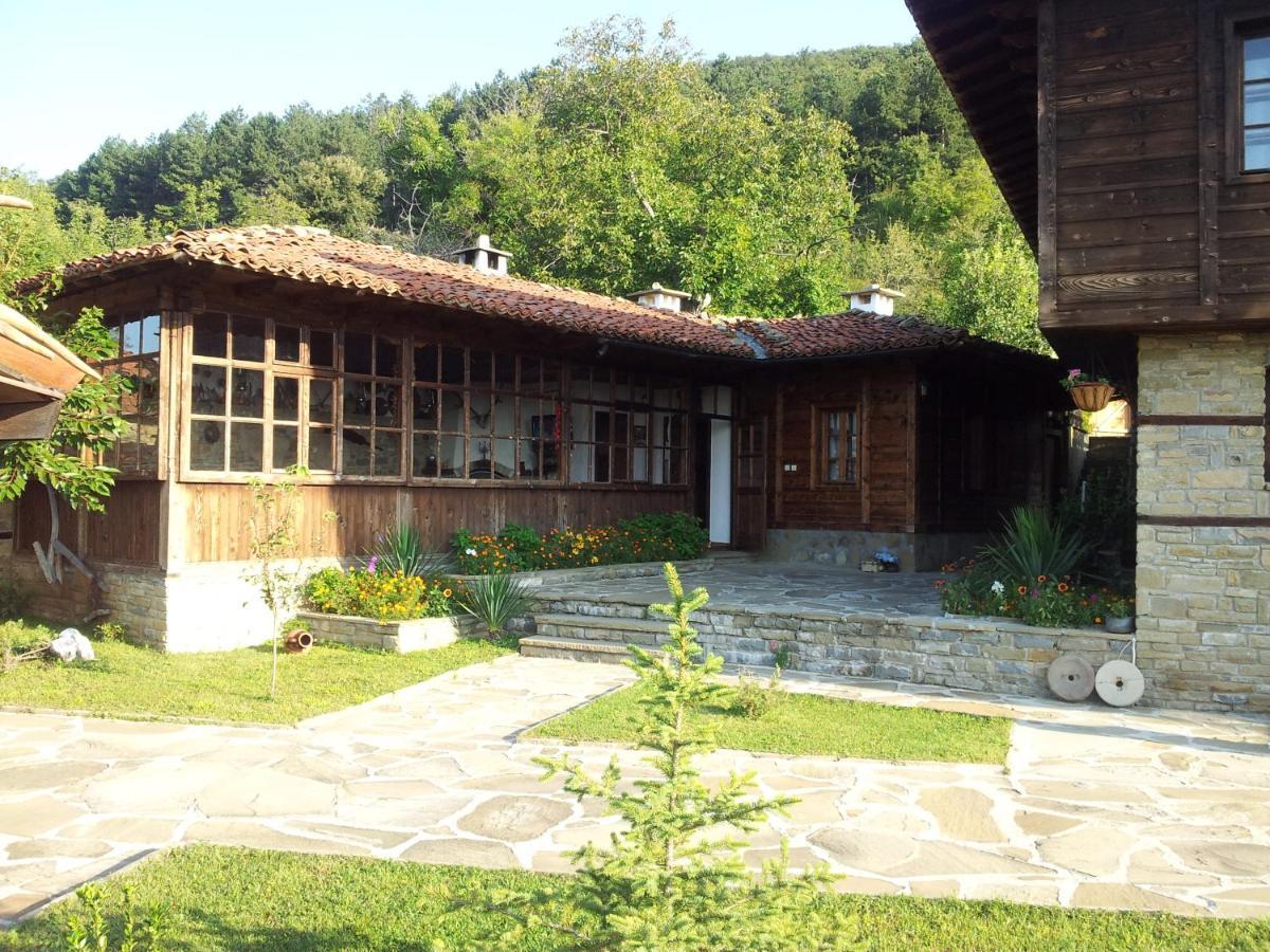 Кьща За Гости Свети Никола Hotell Zheravna Eksteriør bilde